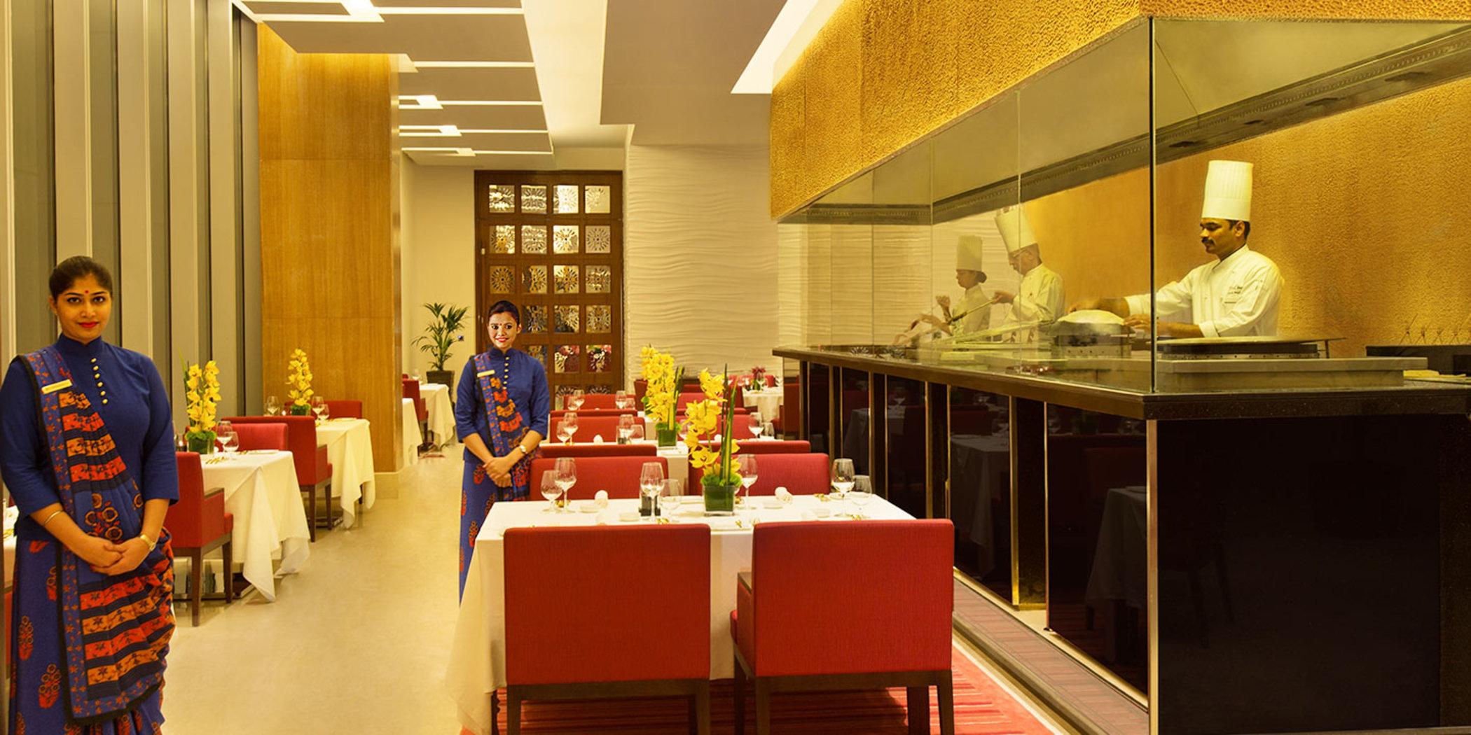 Готель Anantara Downtown