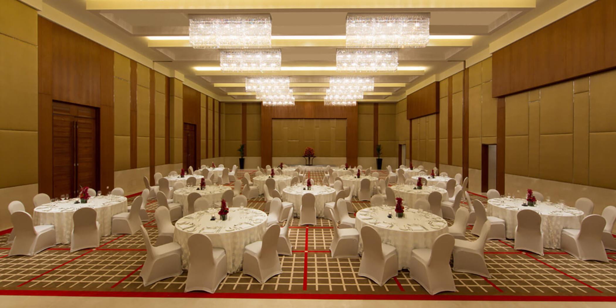 Готель Anantara Downtown 5*