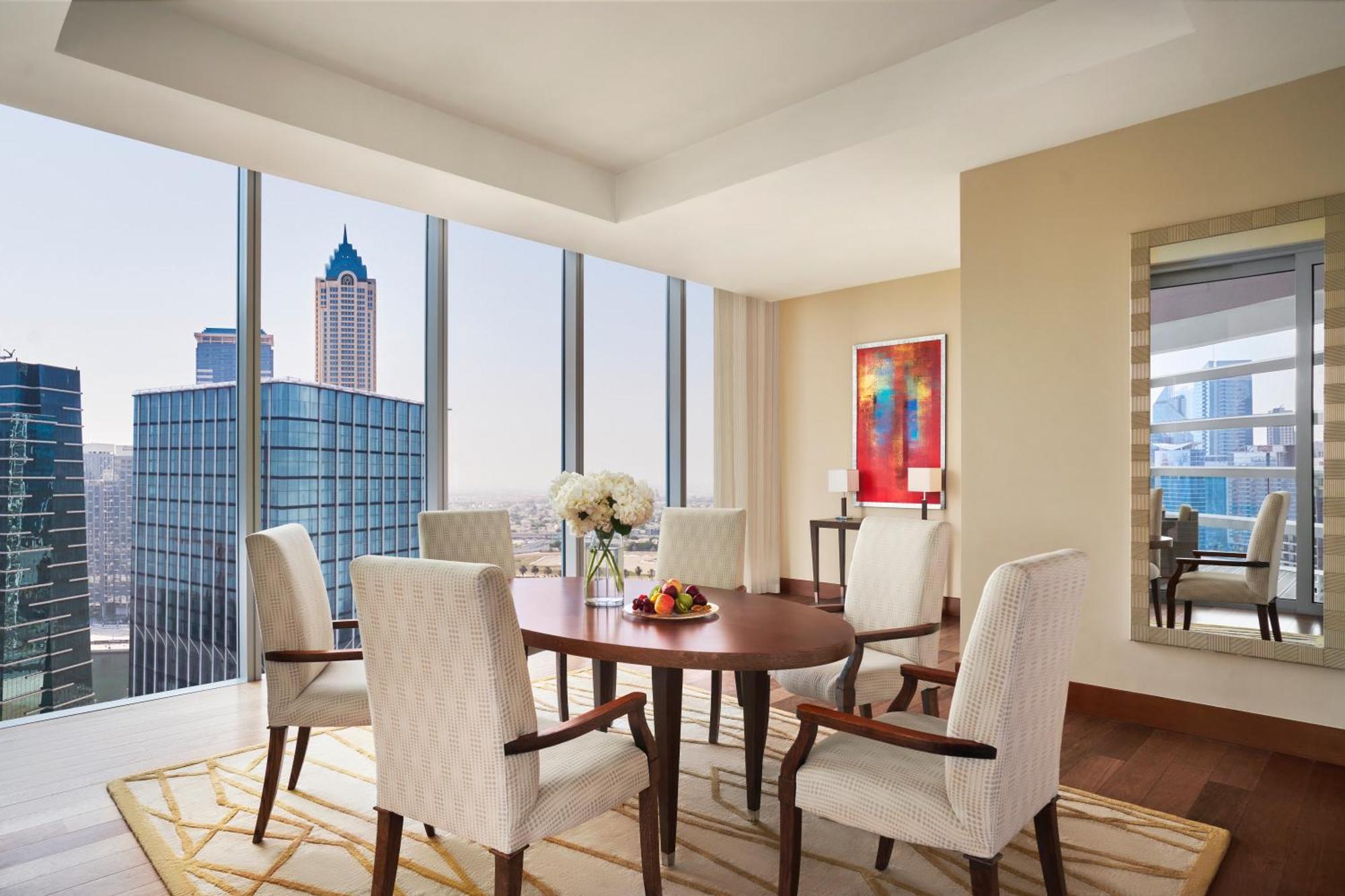 Anantara Downtown Готель 5*